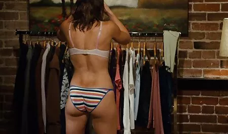 Prvi međurasni prizor Alice Andrea sexi film gratis bio je za kožu! 14.745