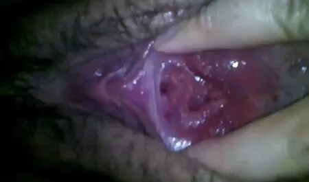 Na plaži filme porno hd free ga poslužuje pet momaka