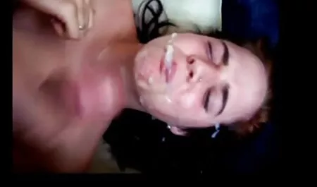 Mlada gratis film xxx djevojka gleda penis