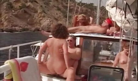 Prekrasna Asa filme porn free igra svoju pičku u čarapama