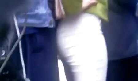 College teen uživajući u cocks na porn vidio gratis cesti